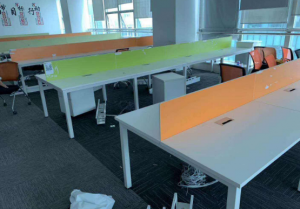 成都全區(qū)大量求購(gòu)文件柜、前臺(tái)、老板桌椅、員工位卡位