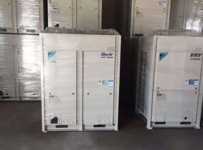 成都專(zhuān)業(yè)回收二手空調(diào)，柜掛機(jī)，風(fēng)管機(jī)，學(xué)校中央空調(diào)